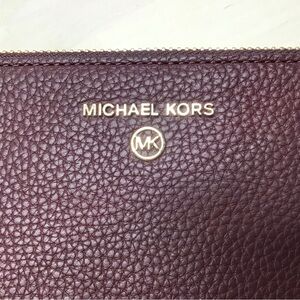 Michael Kors Leather Deep Burgundy Wristlet NWOT